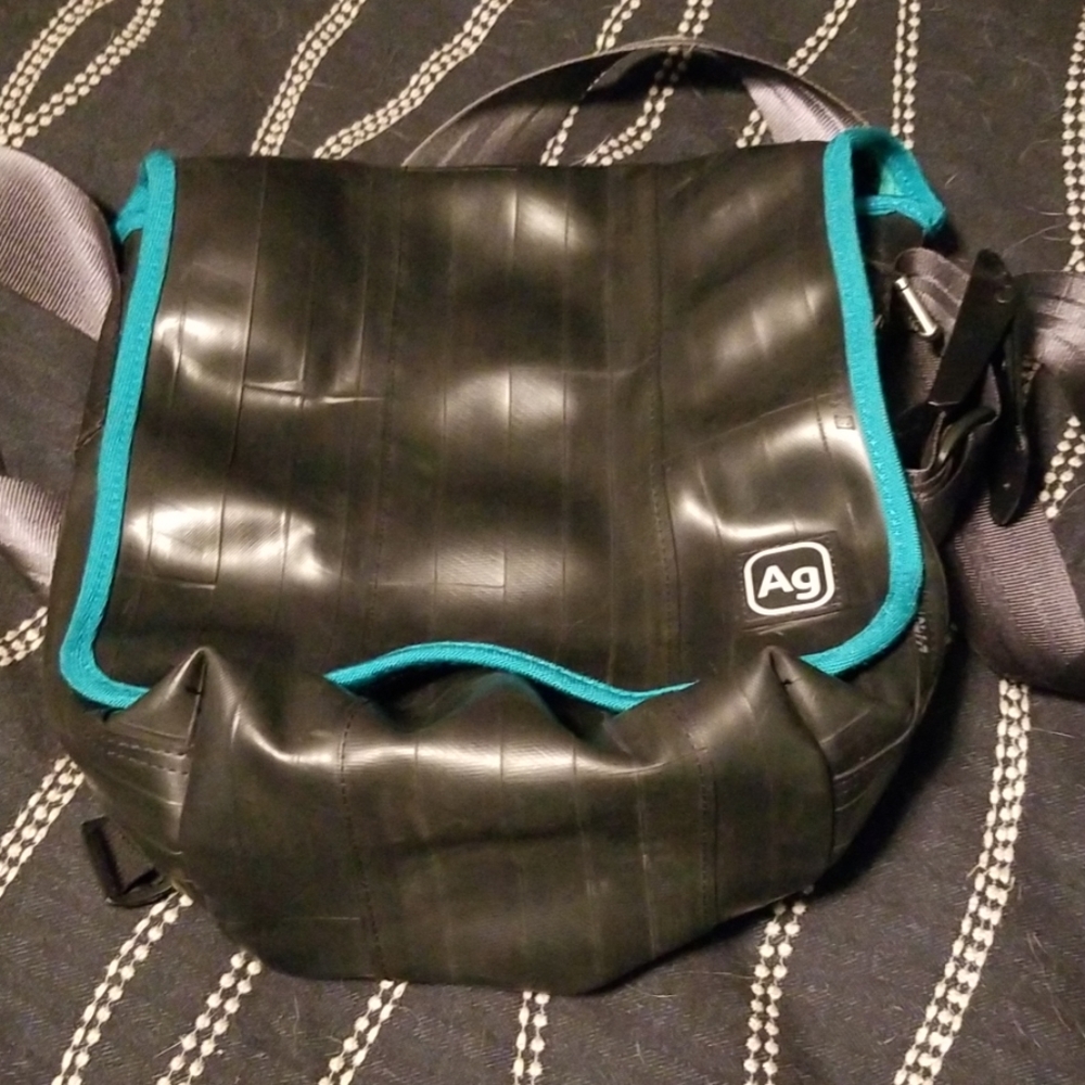 Alchemy Goods Recycled Innertube messenger bag